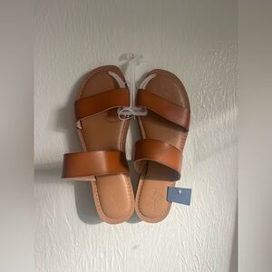 Brown Leather Universal Thread Sandals Women’s Size 9 NWT